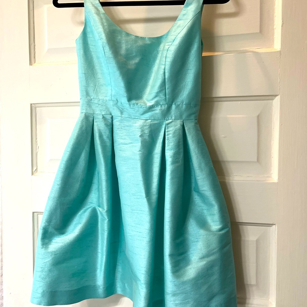 Alfred Sung Size 2 Color Seaside
